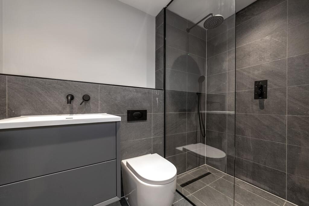 En-suite 4