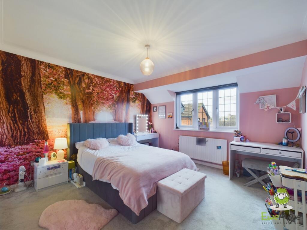 CAM03778G0-PR0171-STILL042