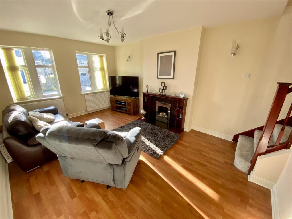 Bramleys Estate Agents - Gordon Court - Shillbank 