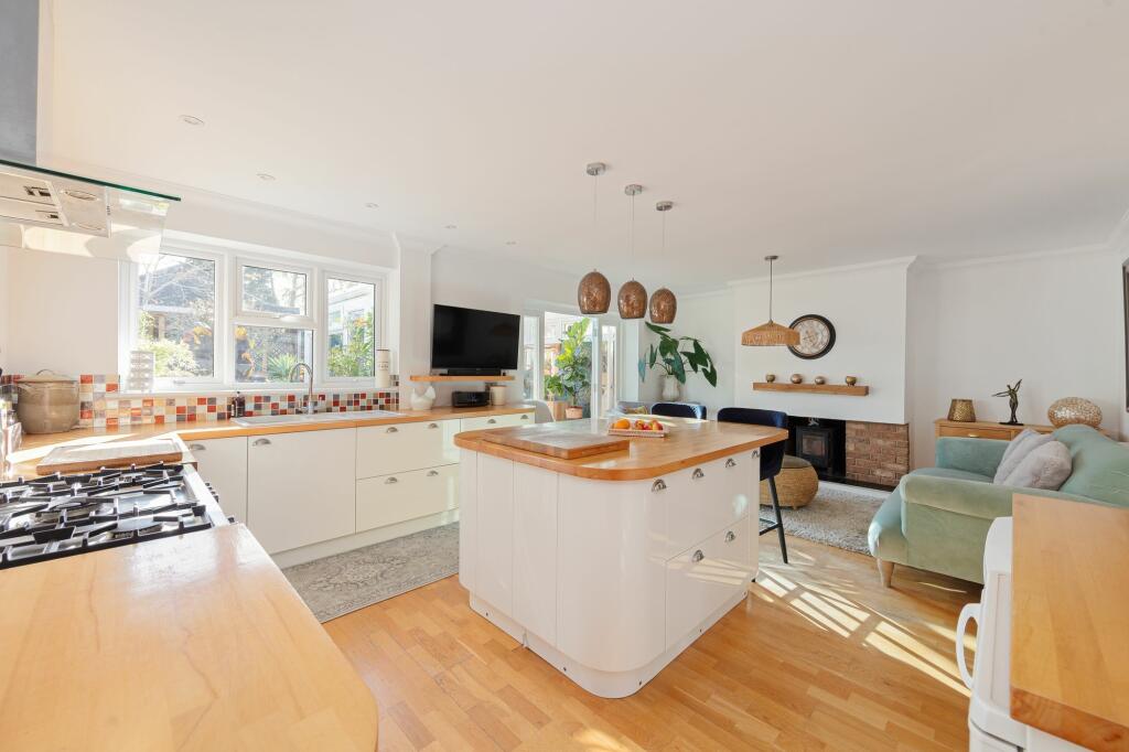 Kitchen / Diner