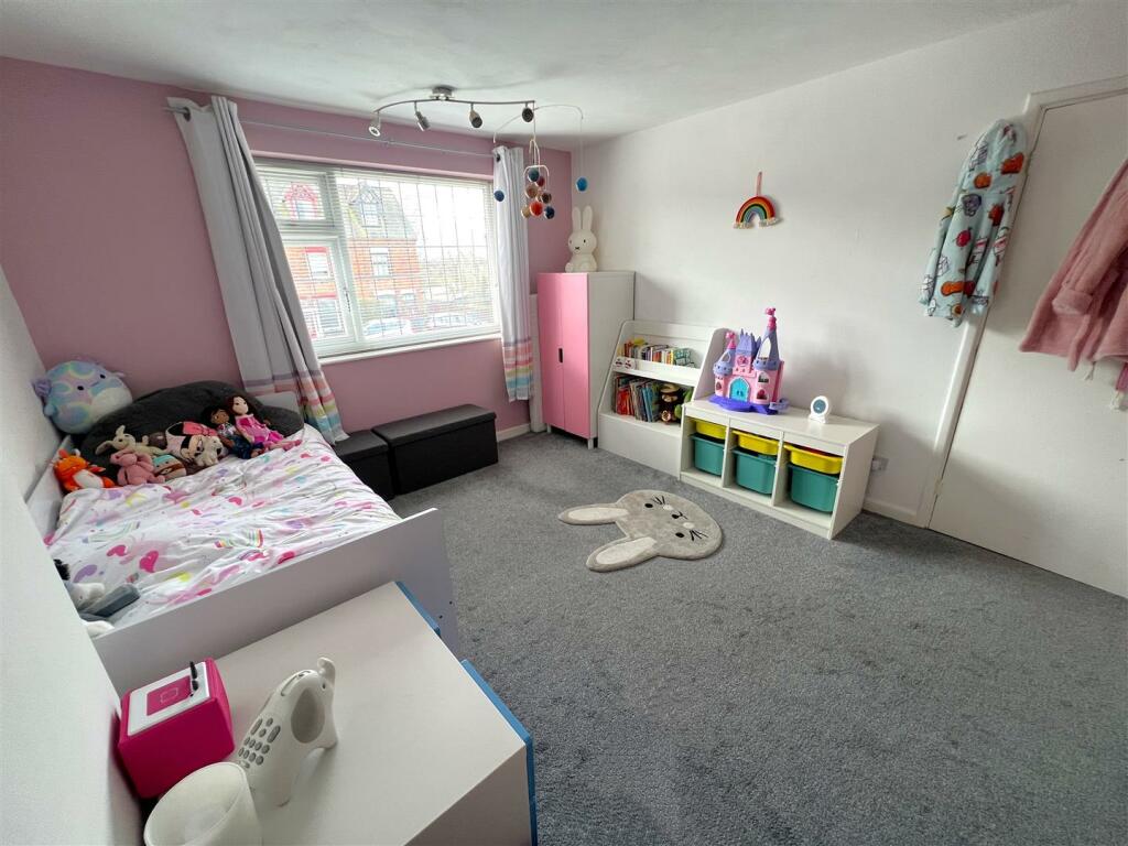 Bedroom 3B.JPG