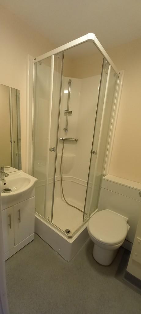 rooom 2 ensuite