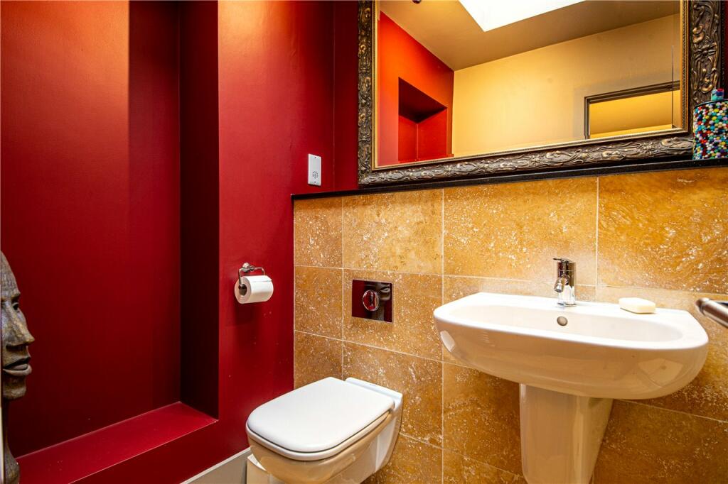 En Suite Shower Room