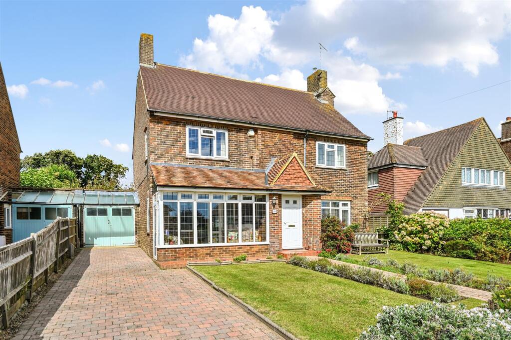 186 COODEN DRIVE - TN393AH (3).jpg