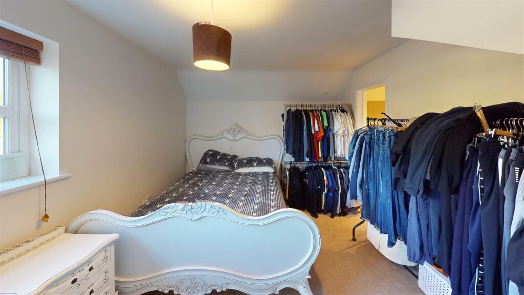 1-Badby-Road-West-Daventry--Bedroom 5.jpg
