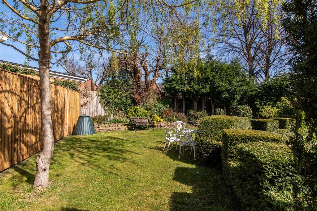 54 village rd-hi-18.jpg