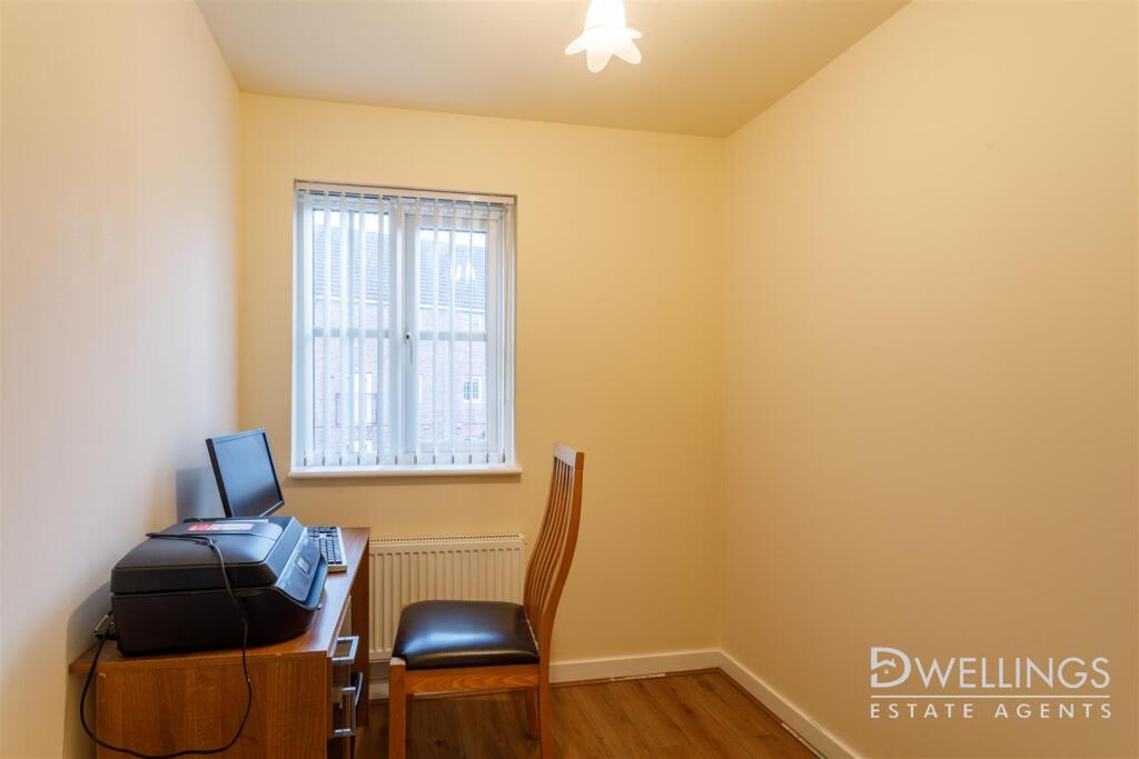 DWELEST- 20 St Matthew street, DE14 3DT - 012.jpg