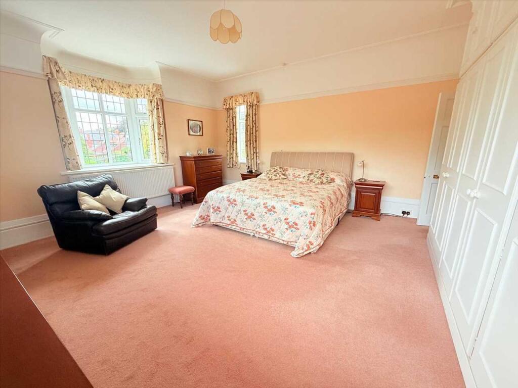 MASTER BEDROOM