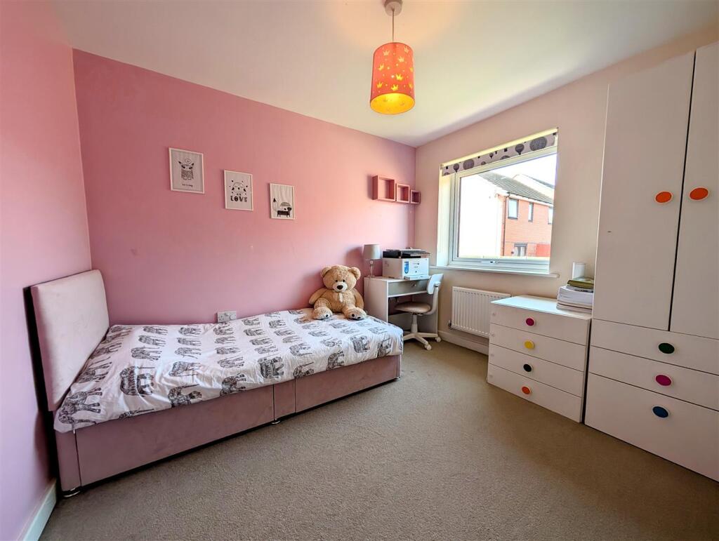 2nd bedroom 1.jpg