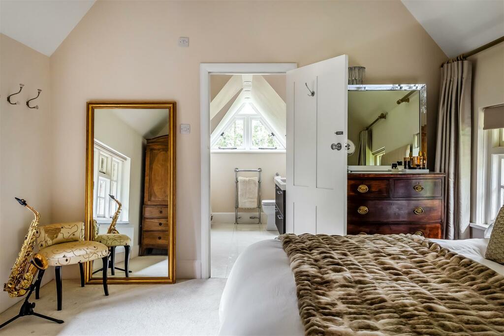 Keepers-Cottage-1.jpg