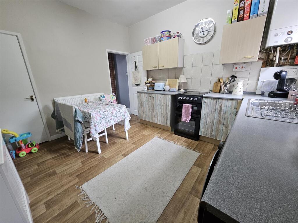 Dining Kitchen