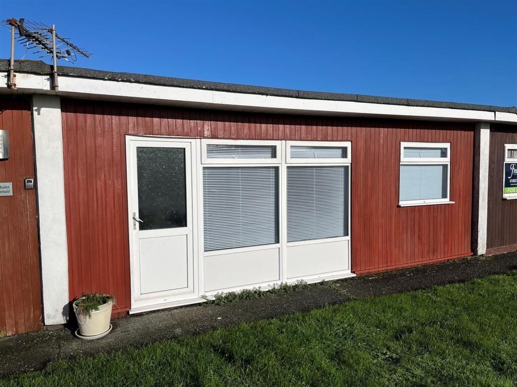 120 Norton Park Front.jpg