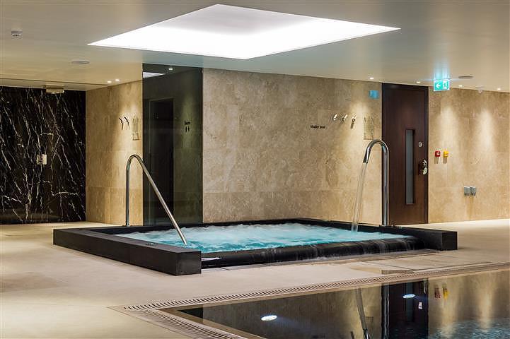 Jacuzzi