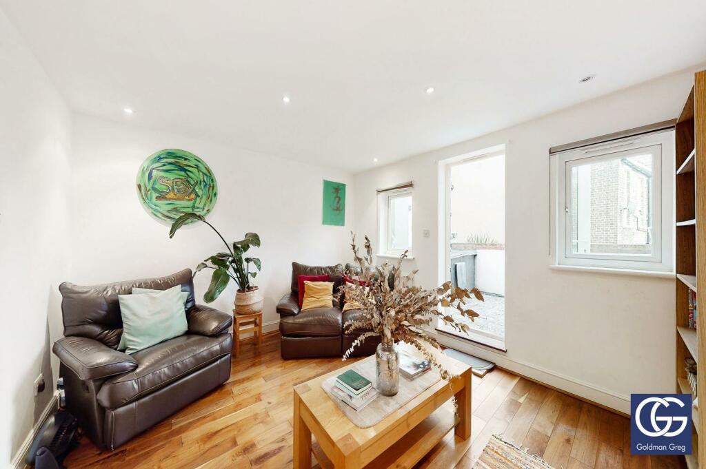 54 Cannon Street Road - GXV7FDzok335H8O5YcdO.jpg