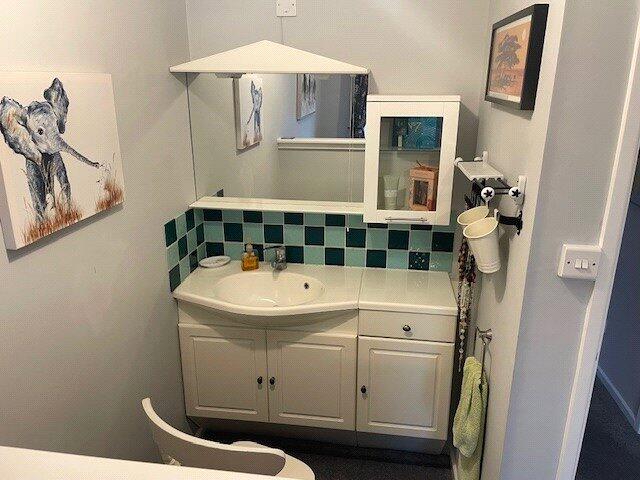 En-Suite Vanity Unit