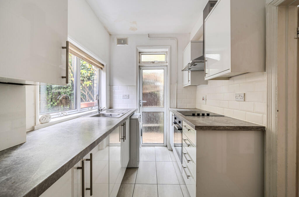 1369022-3-68ee2f9...