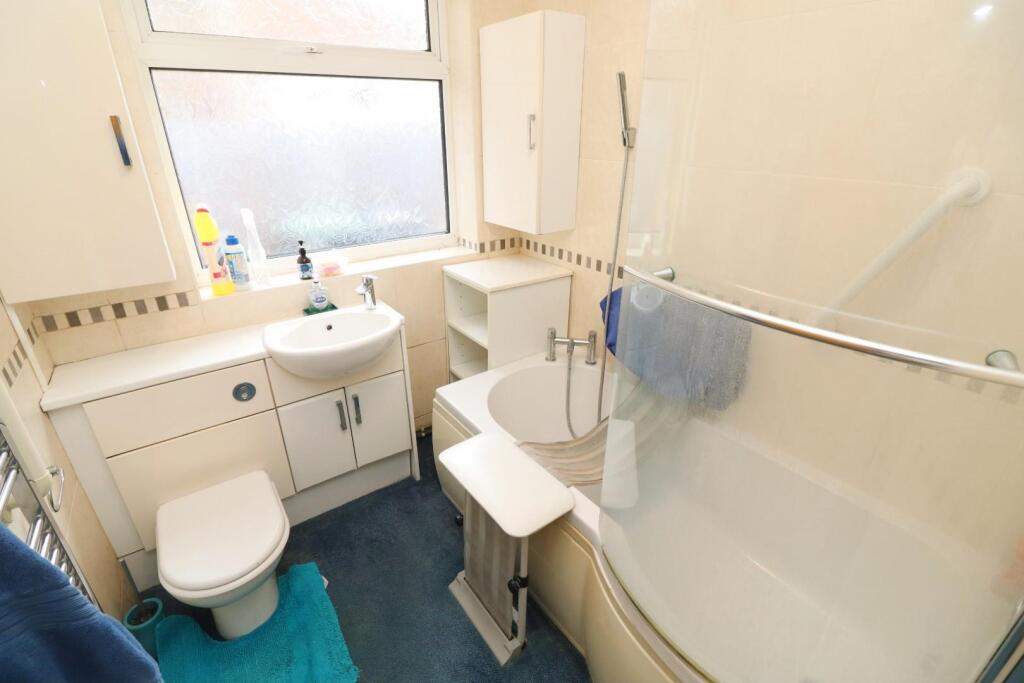 Bathroom / WC