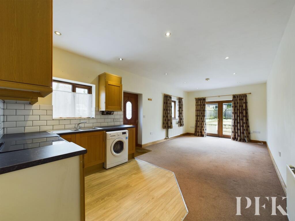 Open Plan Kitchen/Living/Dining Area