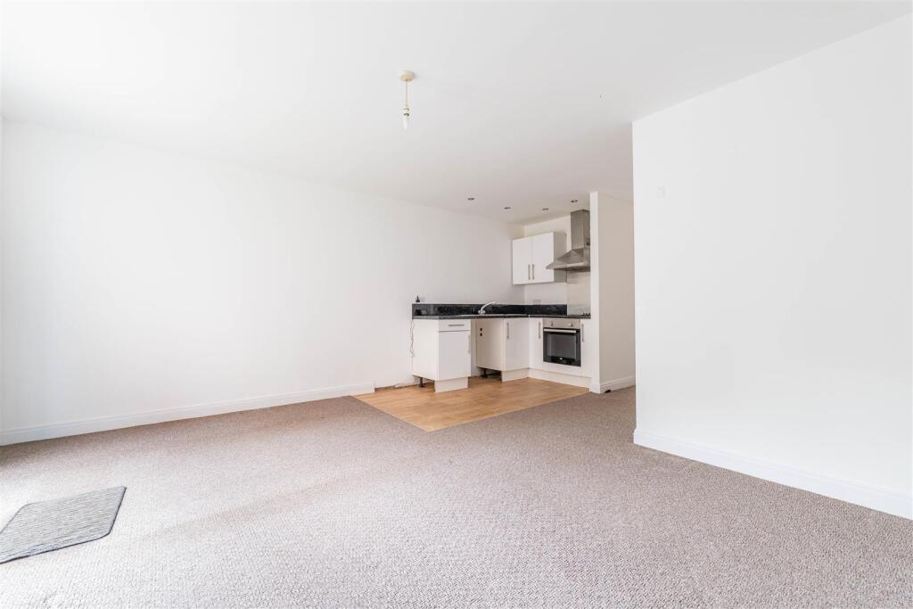 Lounge/Kitchen/Dining Room