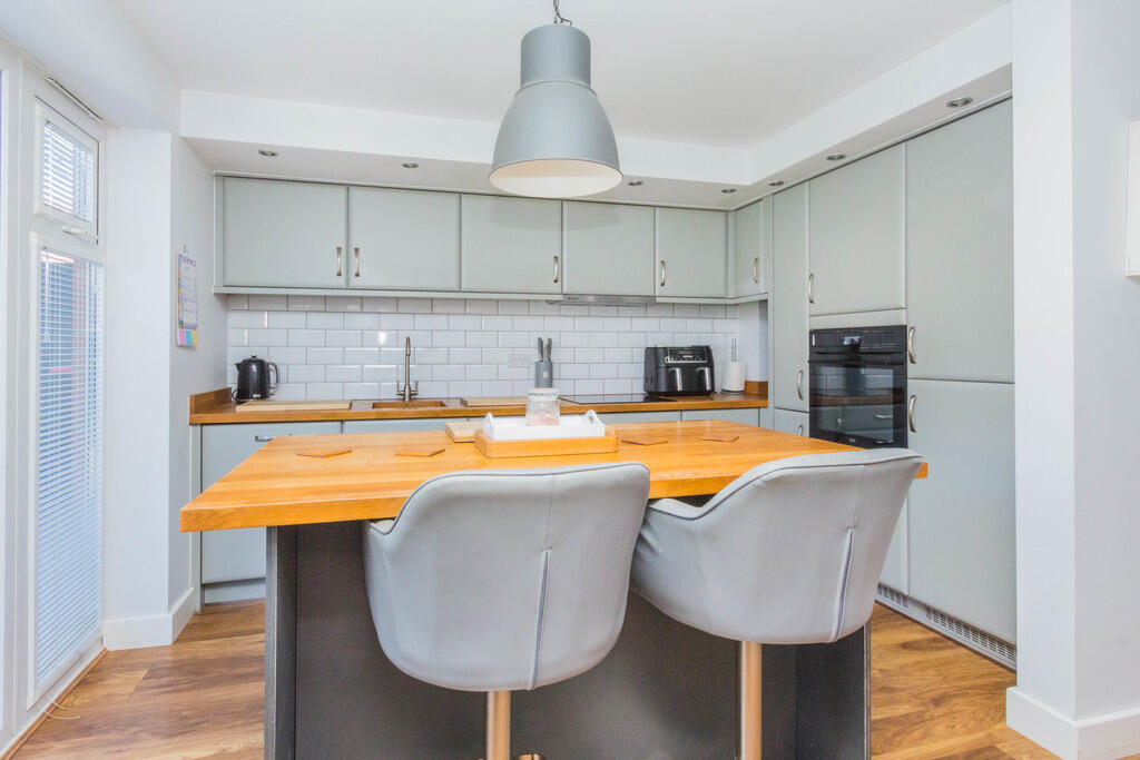 Kitchen/Dining Ro...