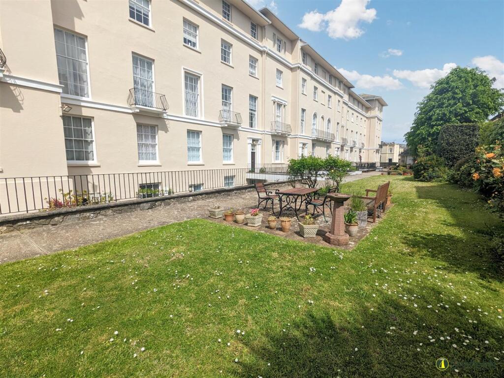 COMMUNAL GARDENS