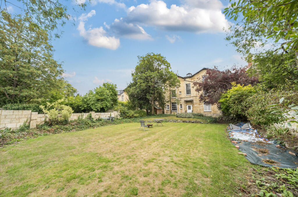 1348000-4-68c02a0...