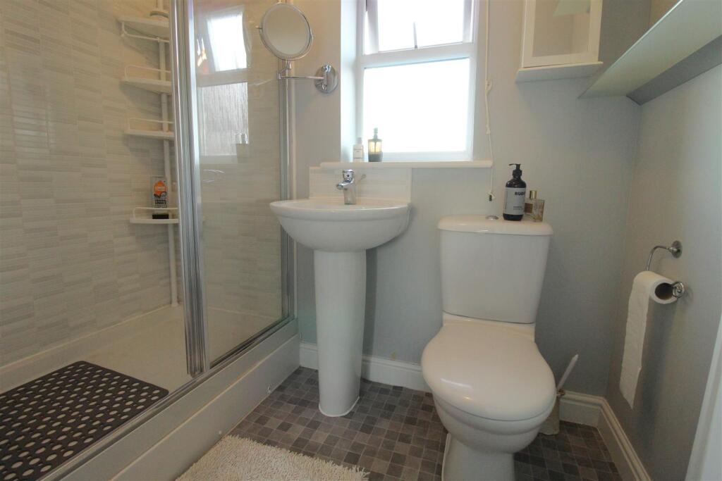 Master Bedroom Ensuite