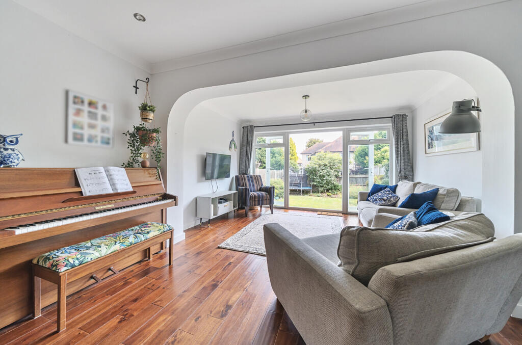 1312725-17-6851a2...