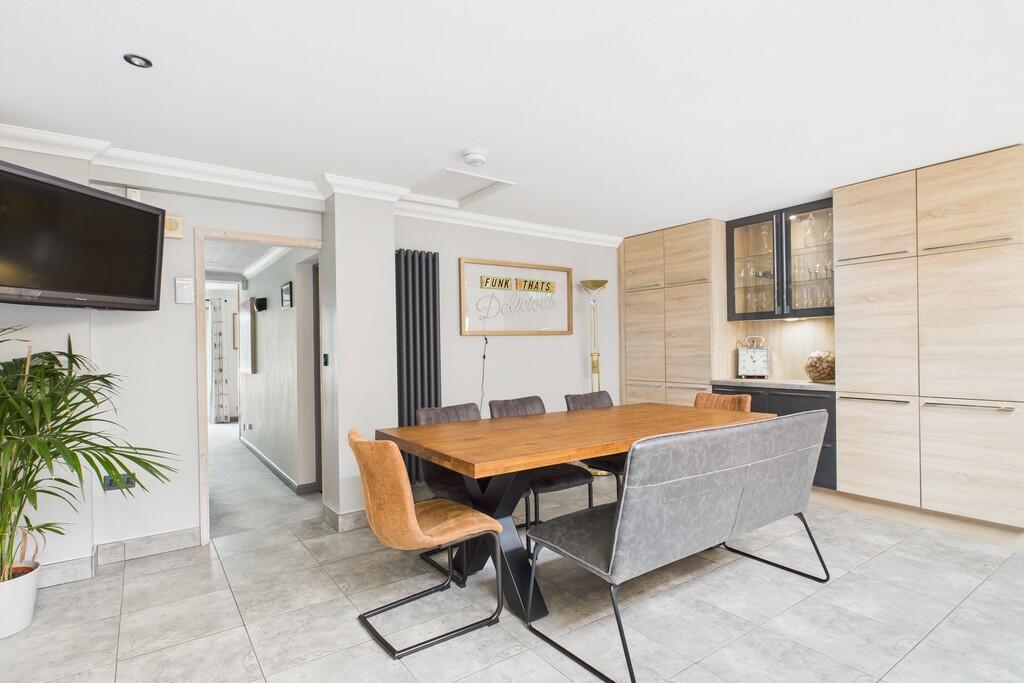 CAM01689G0-PR0463...