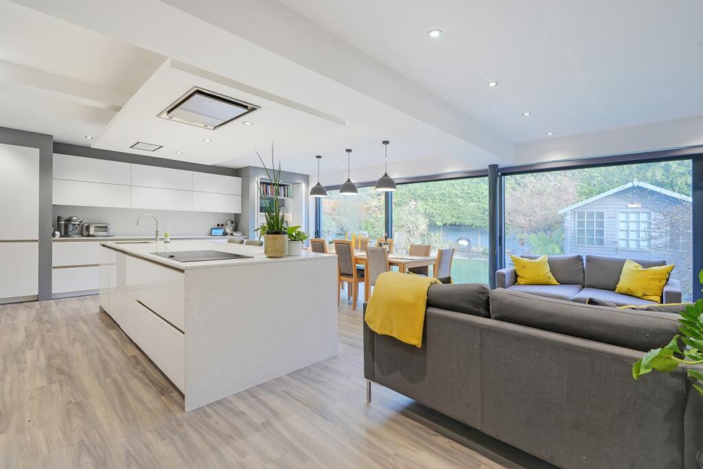 Kitchen-Family Room