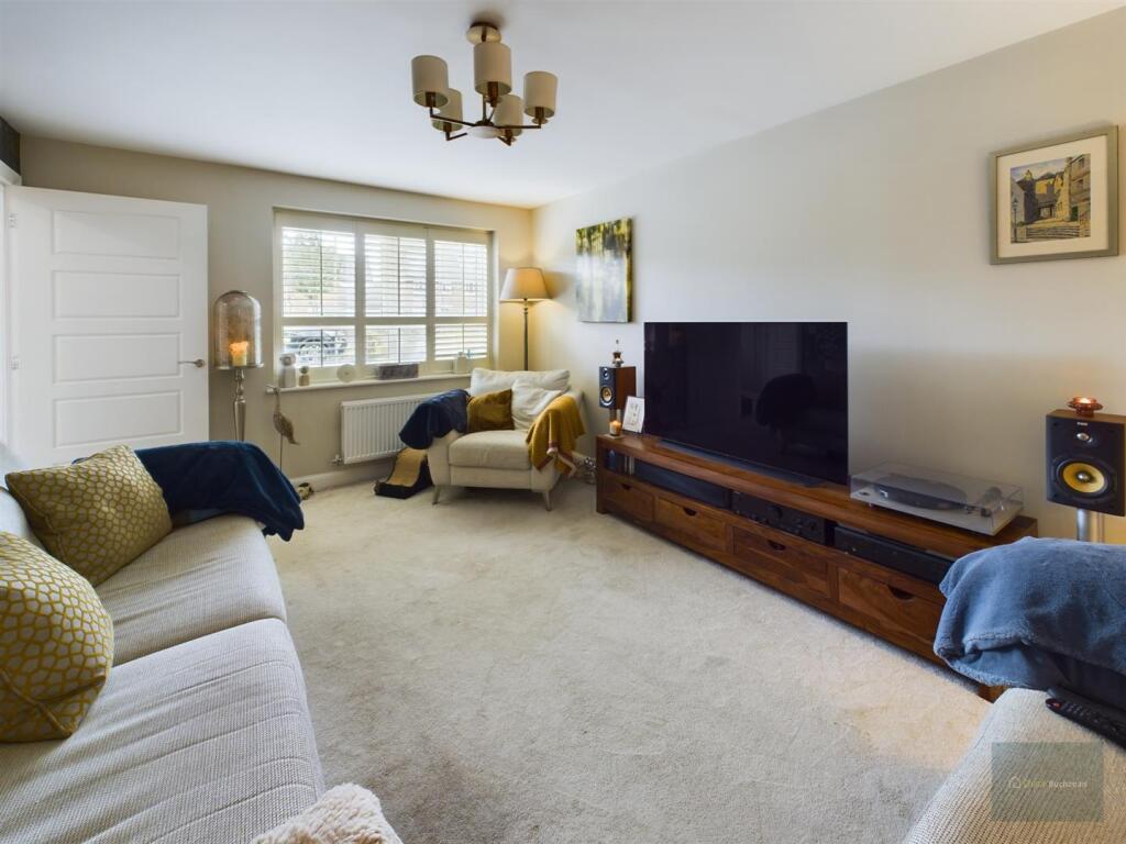 CAM02558G0-PR0203-ST