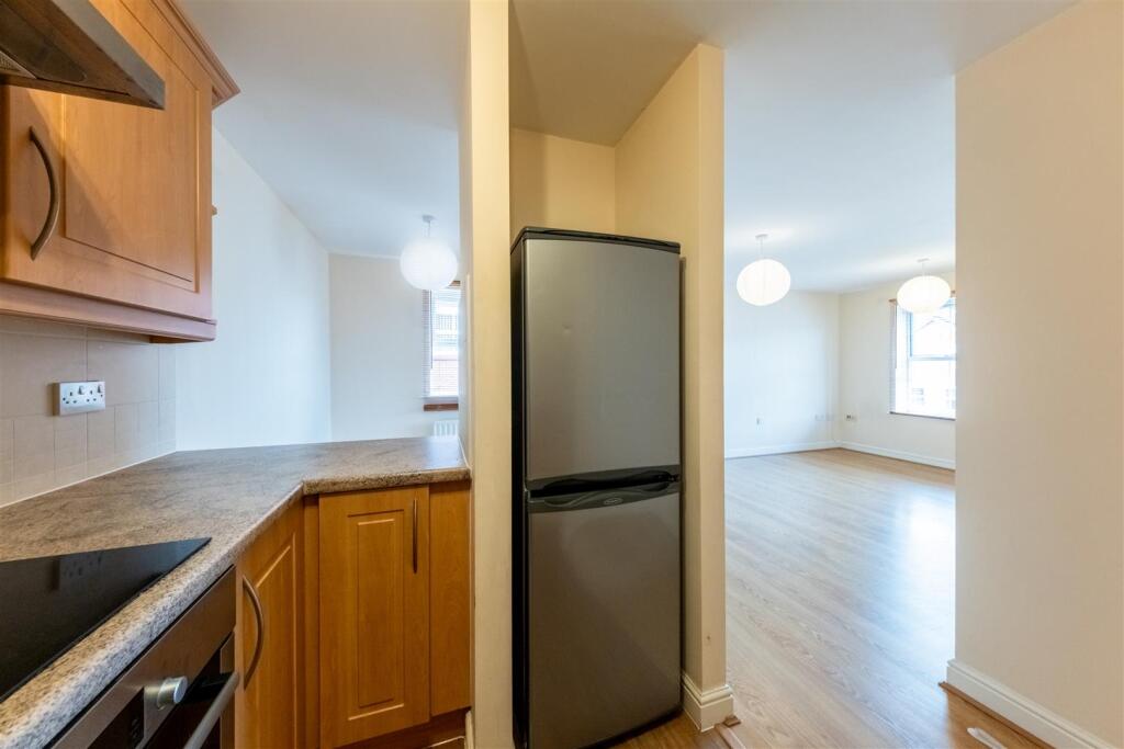 49 Arley Court-003.jpg