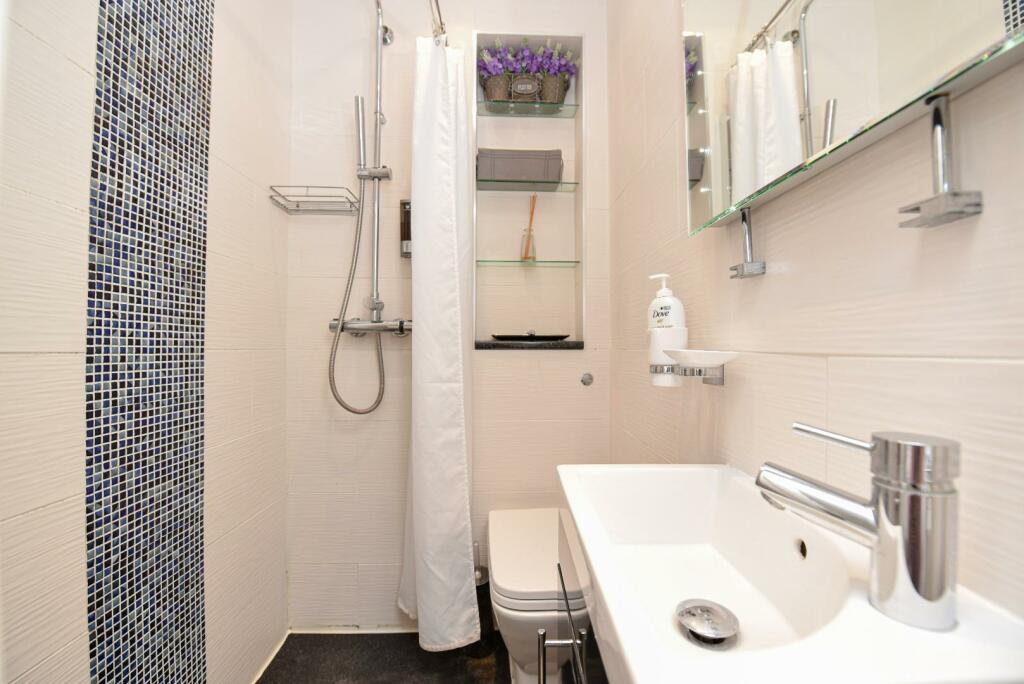 En-suite Wet Room