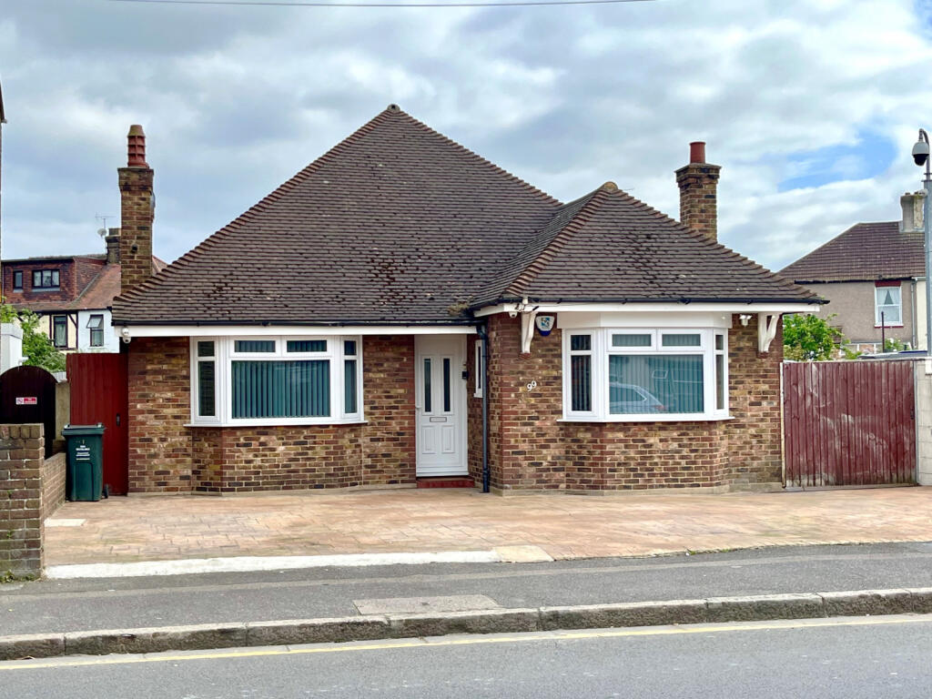 2/3 Bedroom Bungalow