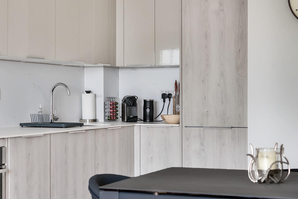 3-681b7ab182e9c-1...