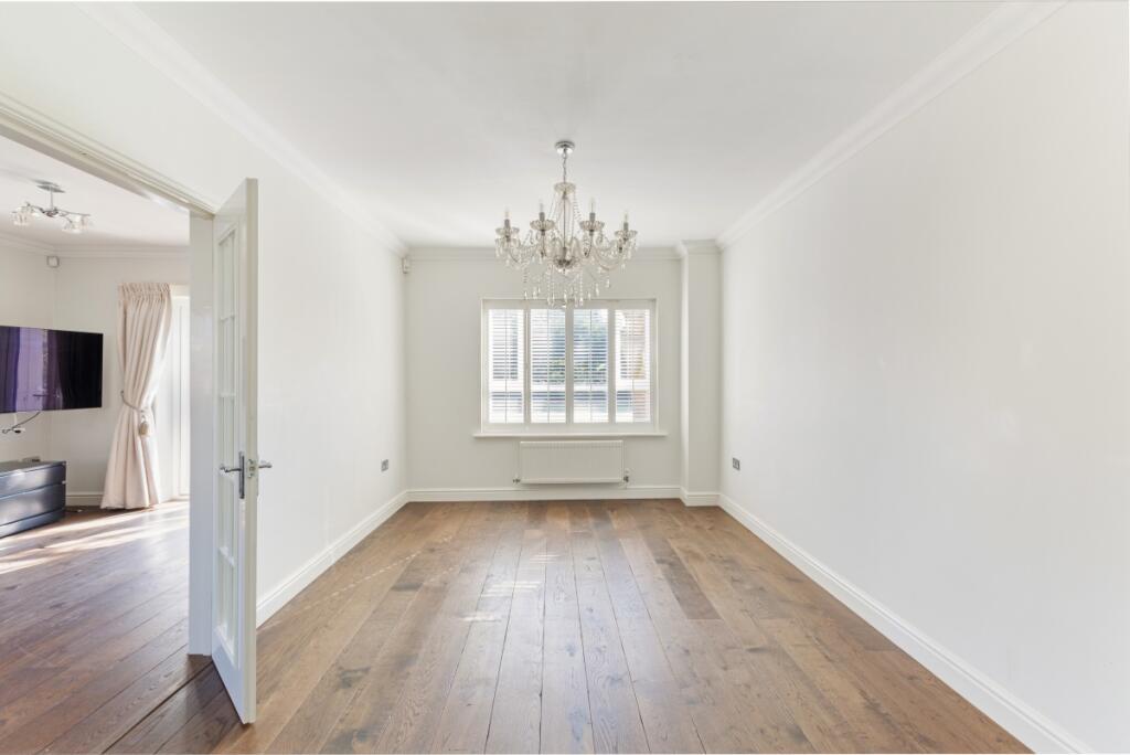 87241_10 Gowrie P...