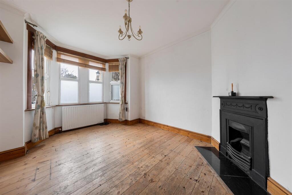 Browning Road E11