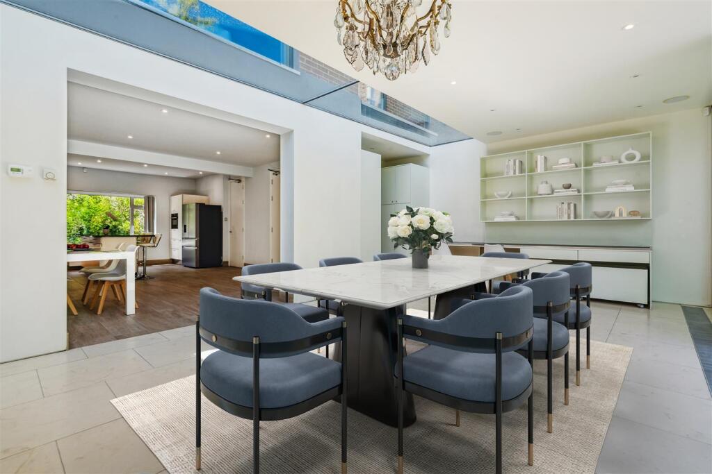 10 (12)_HR_final.jpg