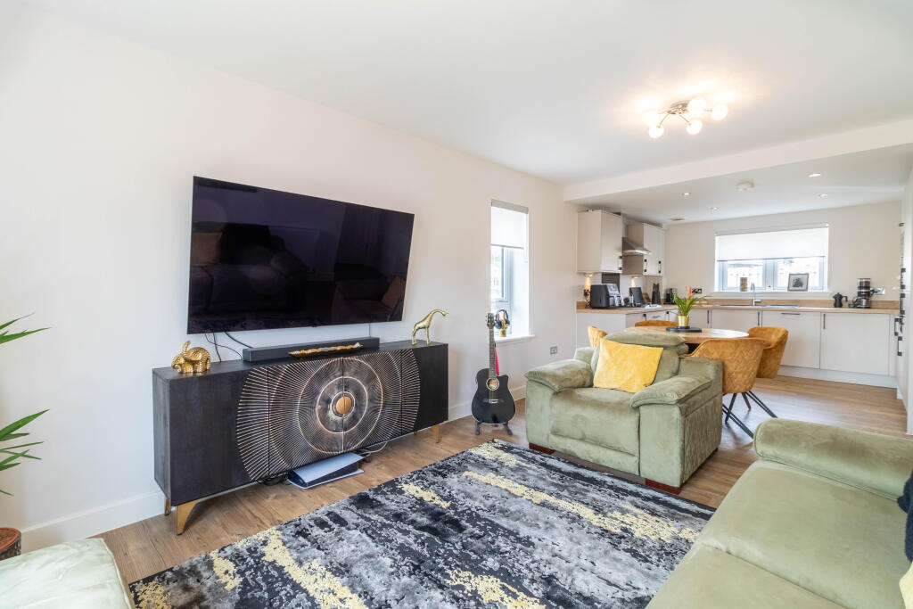Open-Plan Living Area/Kitchen