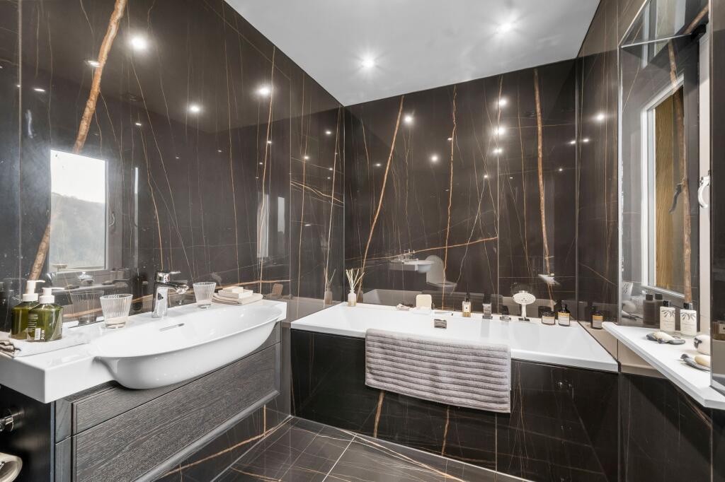 Main Bathroom