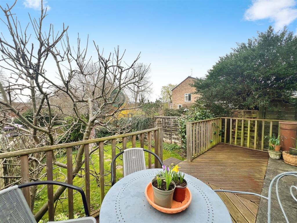 2b796067-garden 20deck 202.jpg