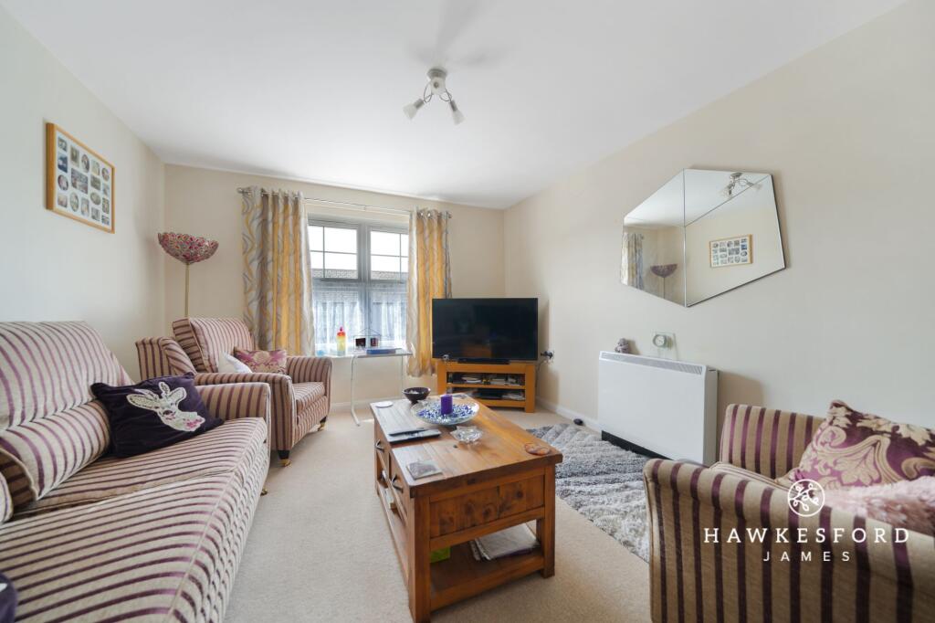 The Turrets, Sittingbourne - Lounge/diner