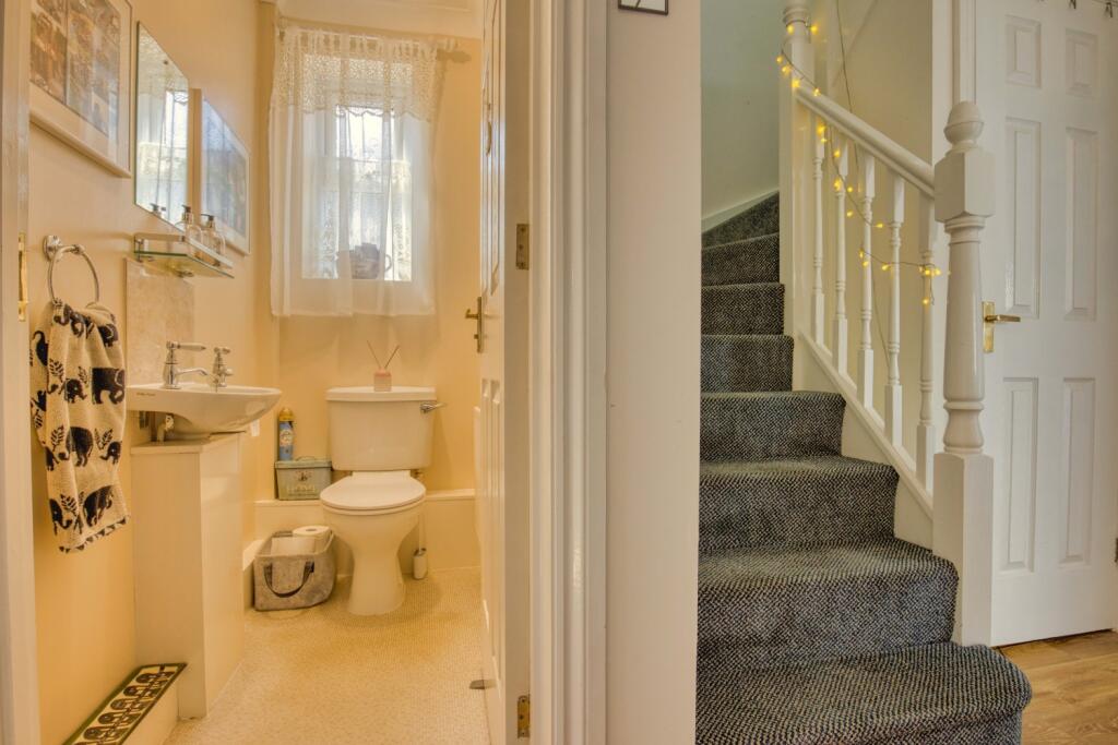 Ewemove Taunton - Graham Way (29)