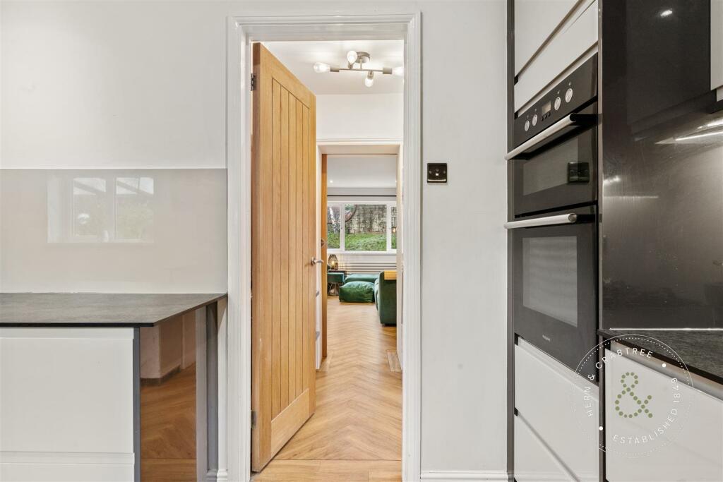 Acorn Grove, Pontprennau, Hern Crabtree (6).jpg