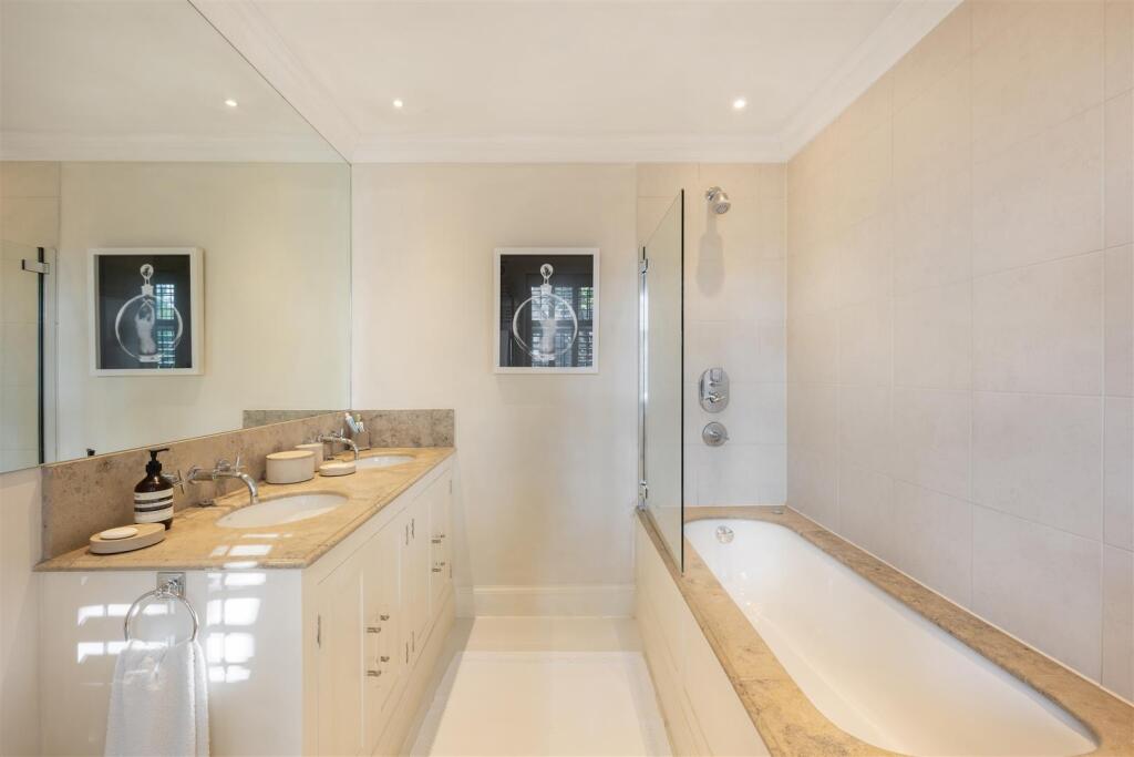 4 Walton House Hi-18.jpg