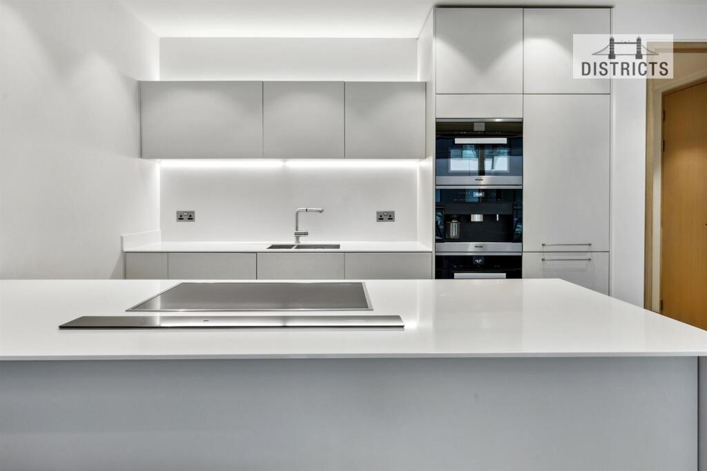 Tudor House (15).jpg