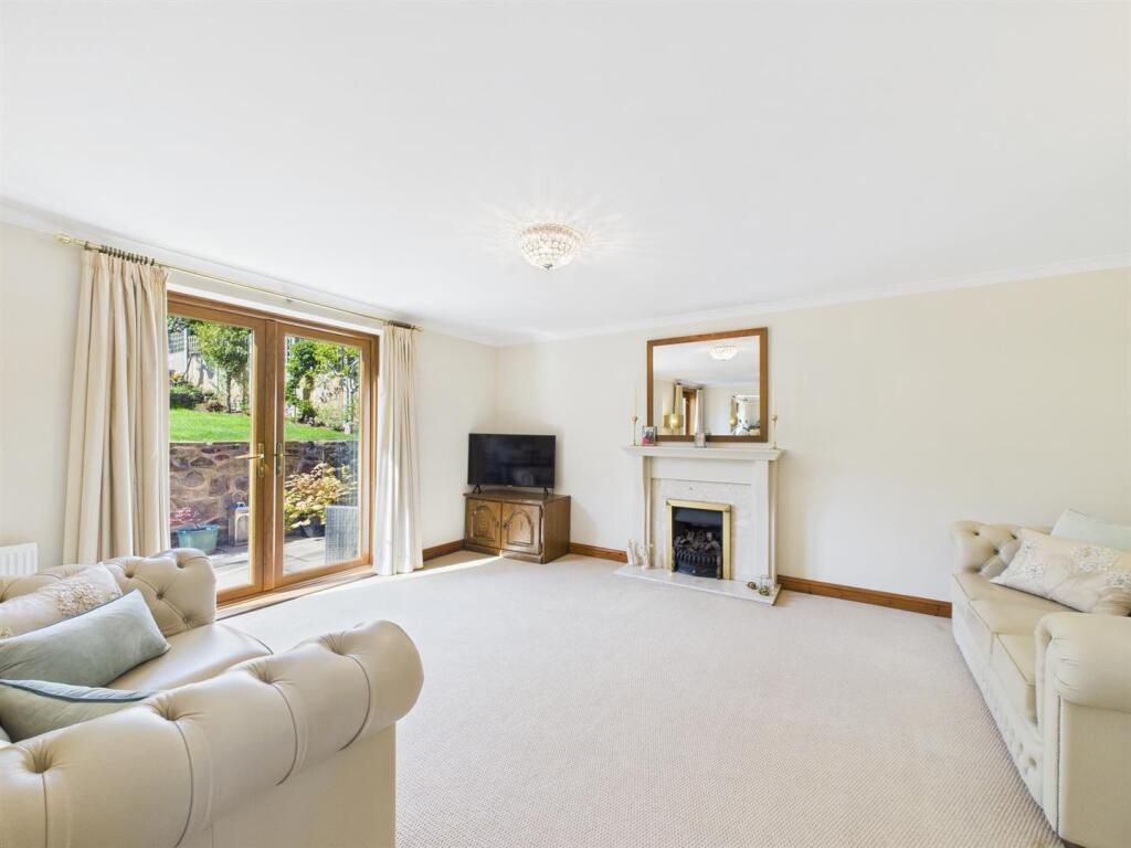 Good Sized Open Plan Lounge/Dining Room