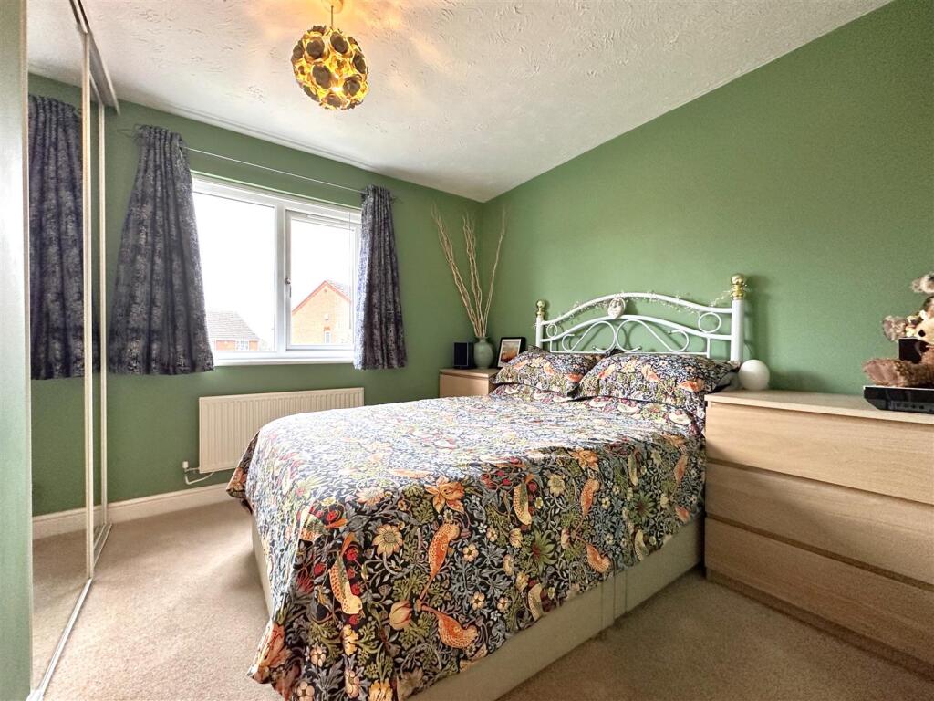 Master Bedroom 543