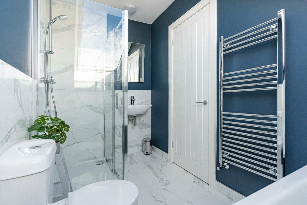 342 Burgess Road - 6.jpg