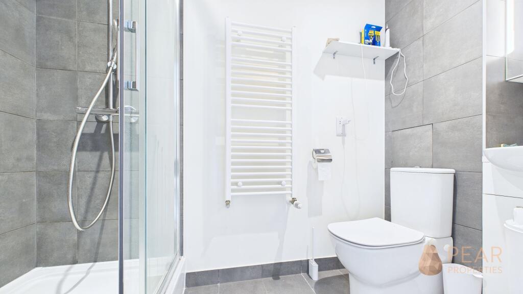 Ladybower Road, Winslar, BN13